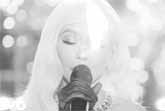 Christina Aguilera: 'Someday at Christmas' - Live from Eiffel Tower